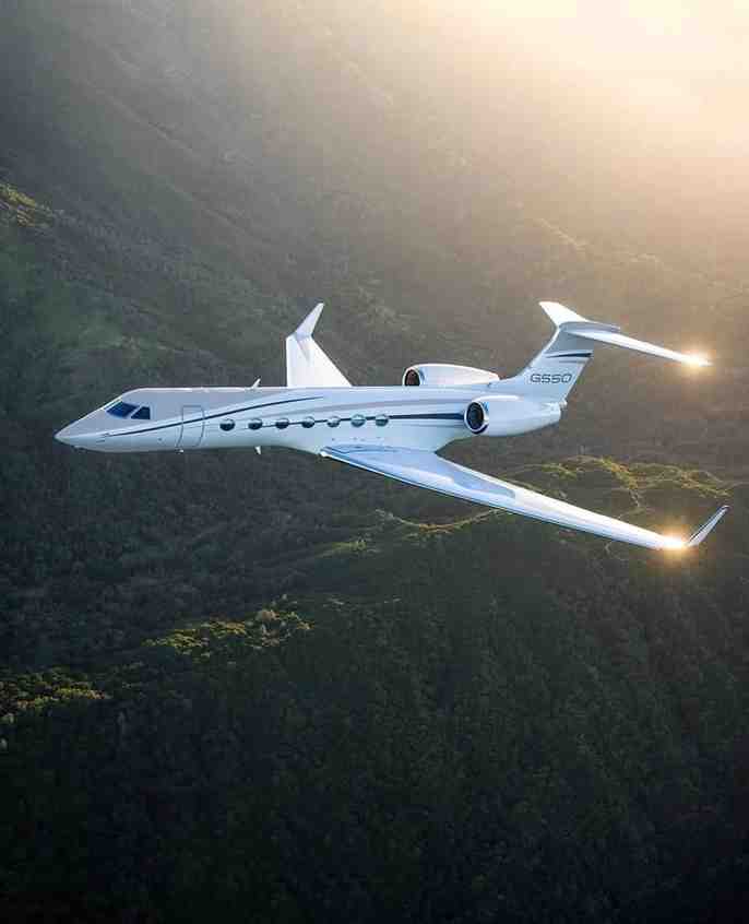 Aircraft brightwork polishing service